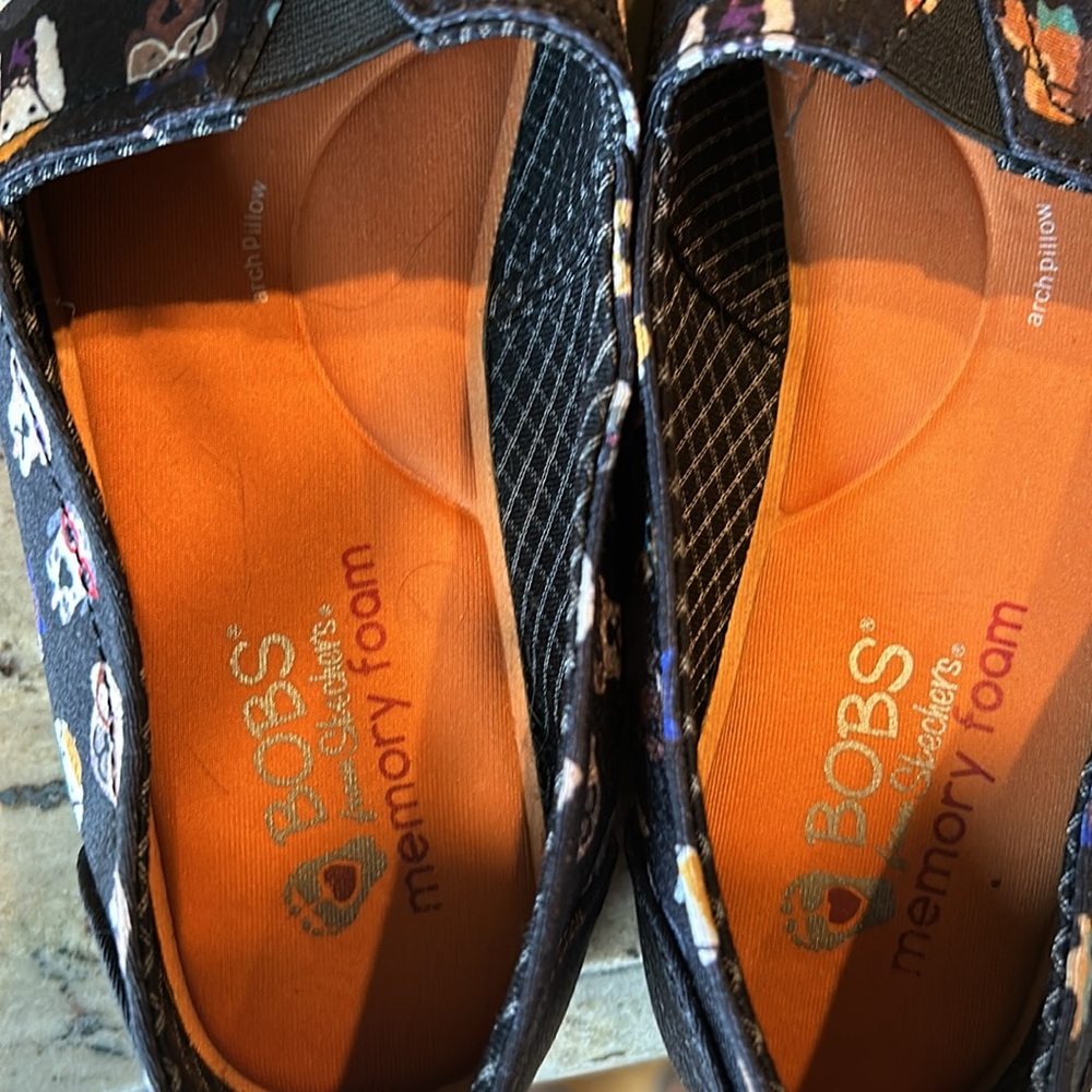 Bob’s from Skechers Dog Print Slip Ons, 10 - Picture 3 of 6